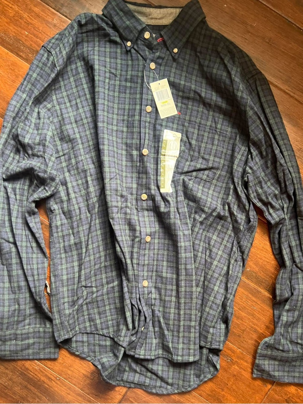 Eddie Bauer Men’s Blue Green Plaid Button-Down Shirt